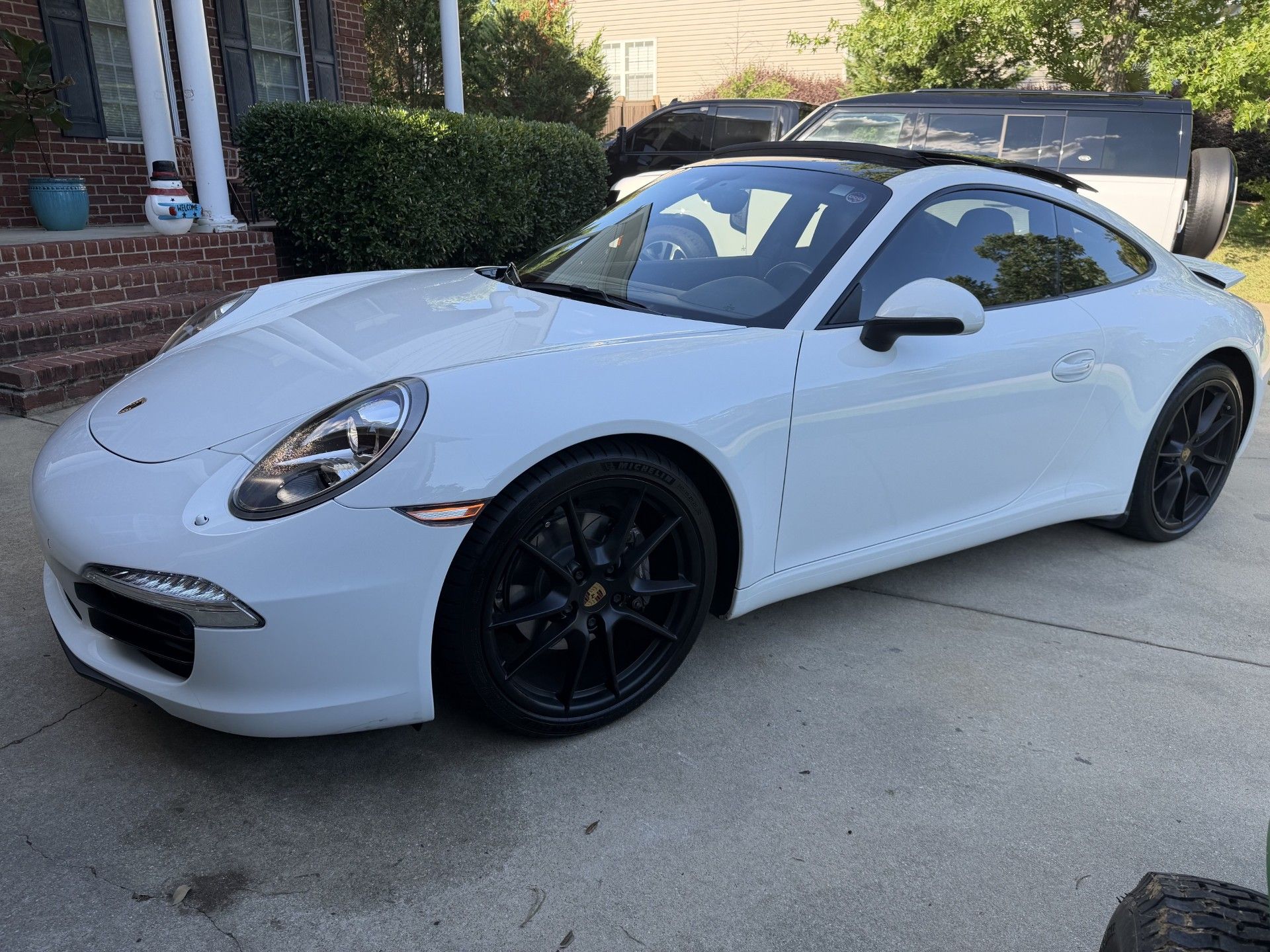 Used 2015 Porsche 911 Carrera image 2