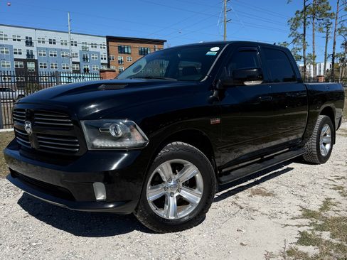 Used 2015 RAM 1500 Sport w/ Convenience Group image 2