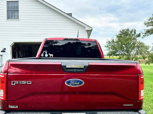 Used 2015 Ford F150 XLT w/ Equipment Group 301A Mid image 4