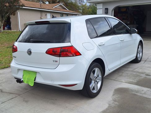 Used 2017 Volkswagen Golf Wolfsburg Edition image 8