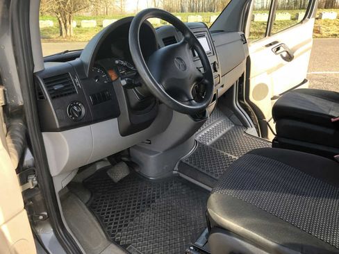 Used 2013 Mercedes-Benz Sprinter 2500 image 16