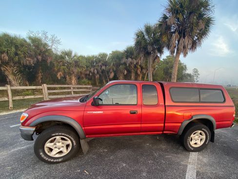 Used 2003 Toyota Tacoma PreRunner image 18