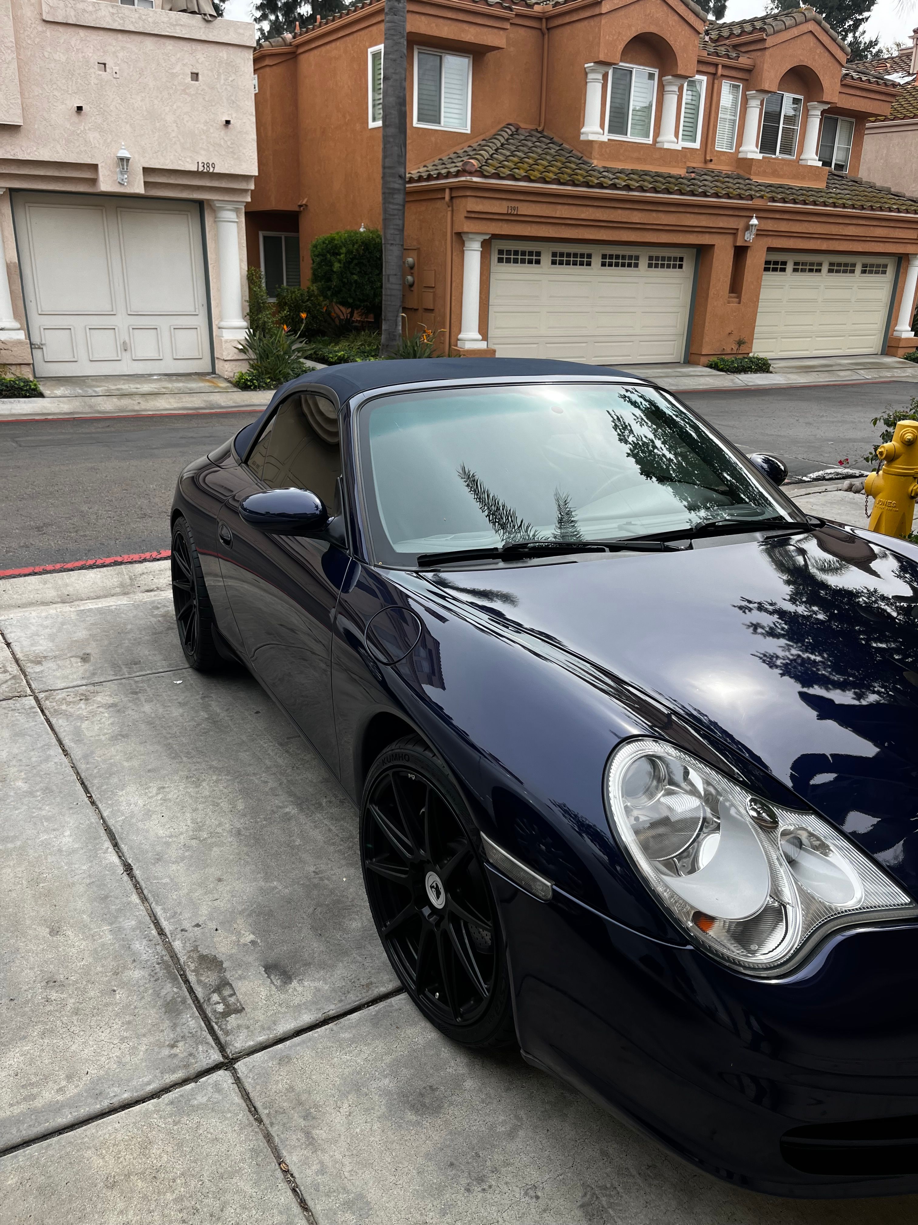 Used 2002 Porsche 911 Carrera 4 AWD/4WD image 11
