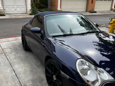 Used 2002 Porsche 911 Carrera 4 AWD/4WD image 11