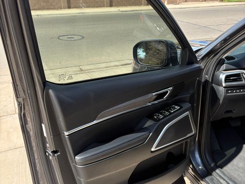 Used 2021 Kia Telluride EX image 28