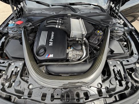 Used 2019 BMW M4 Coupe w/ Competition Package image 14