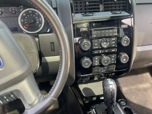 Used 2012 Ford Escape Limited image 11