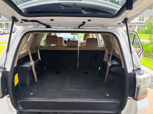Used 2015 Toyota 4Runner SR5 RWD image 12