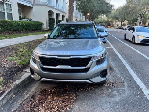 Used 2023 Kia Seltos S image 9