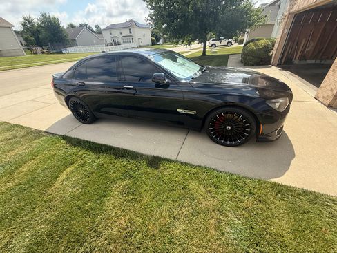 Used 2011 BMW ALPINA B7 LWB image 1