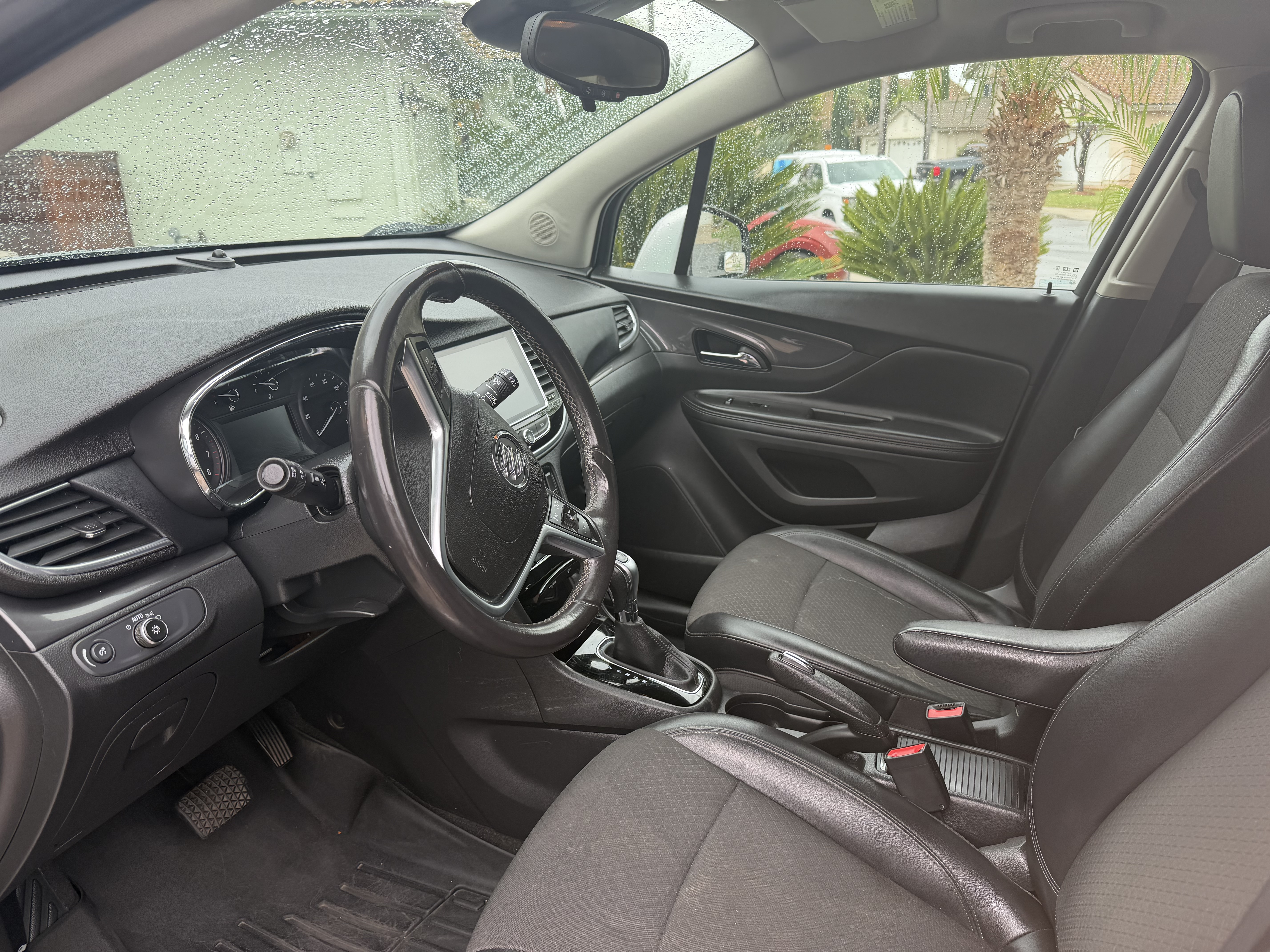 Used 2020 Buick Encore Preferred AWD/4WD image 8