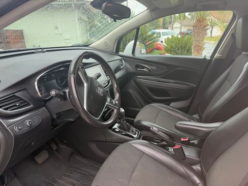 Used 2020 Buick Encore Preferred AWD/4WD image 8