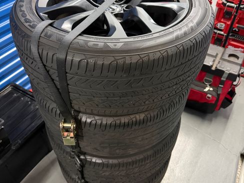 Used 2015 Nissan 370Z Touring image 19