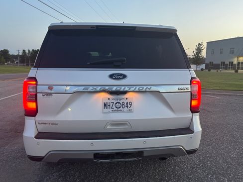 Used 2018 Ford Expedition Max Limited w/ Equipment Group 301A RWD image 8