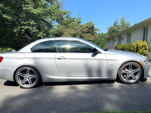 Used 2013 BMW 335is Convertible RWD image 1