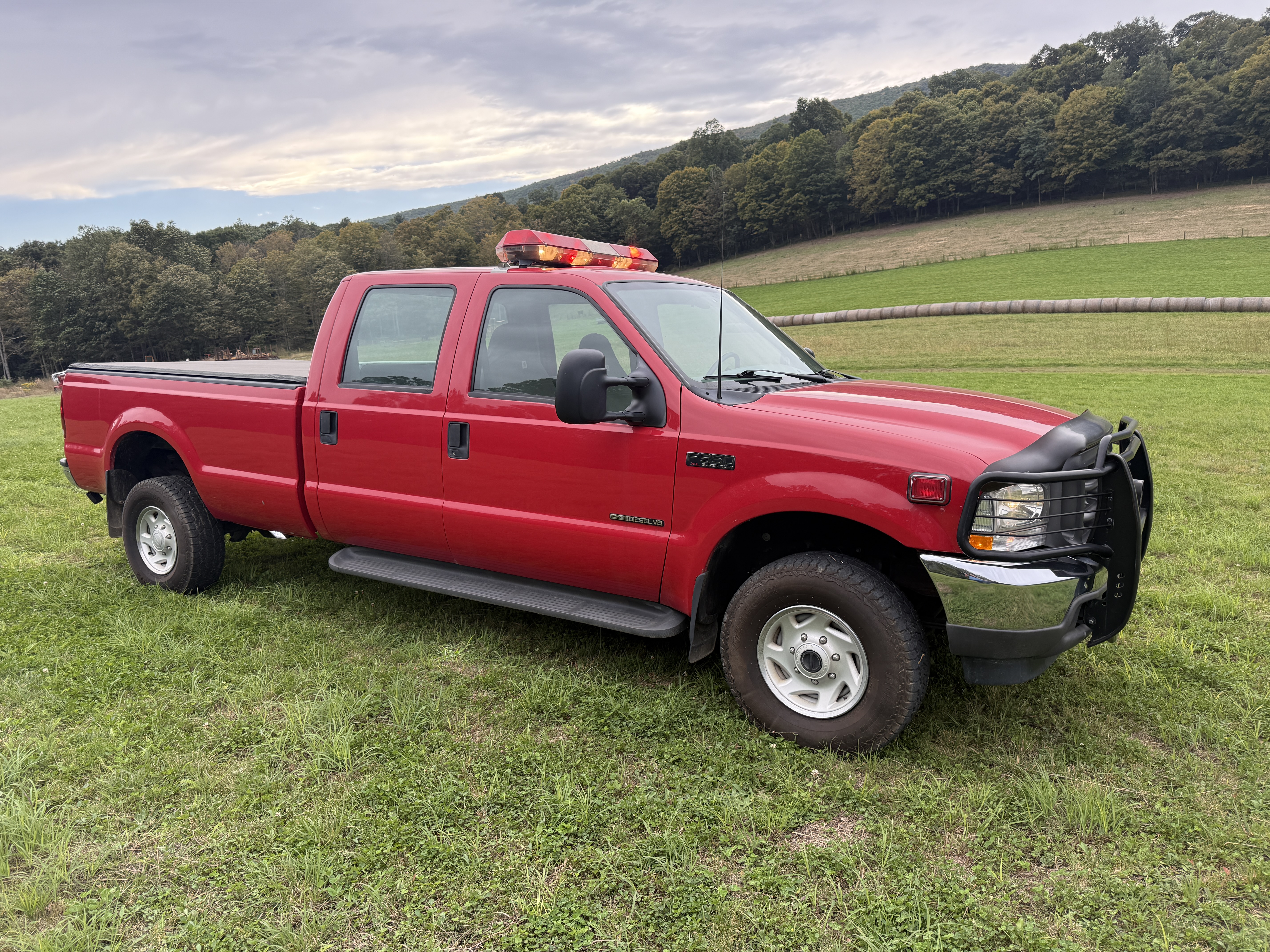 Used 2002 Ford F350 4x4 Crew Cab Super Duty image 1