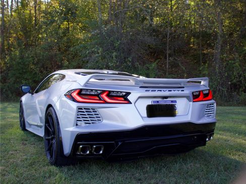 Used 2021 Chevrolet Corvette Stingray Preferred Cpe w/ Z51 Performance Package image 5