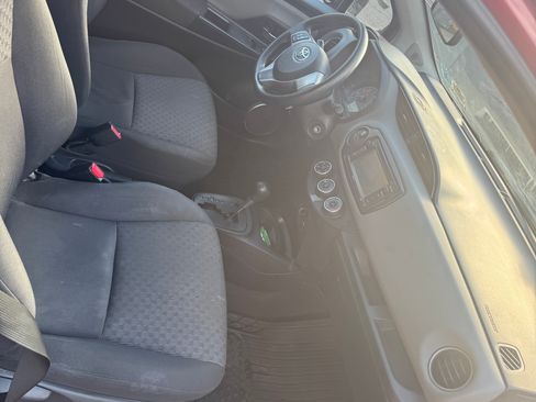 Used 2015 Toyota Yaris LE image 12