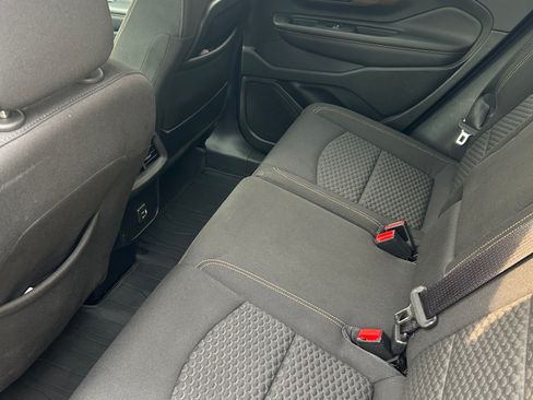 Used 2018 GMC Terrain SLE w/ Driver Convenience Package image 8