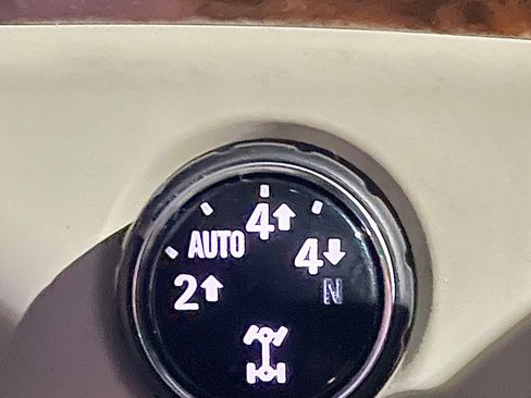 Used 2016 Cadillac Escalade Premium image 22