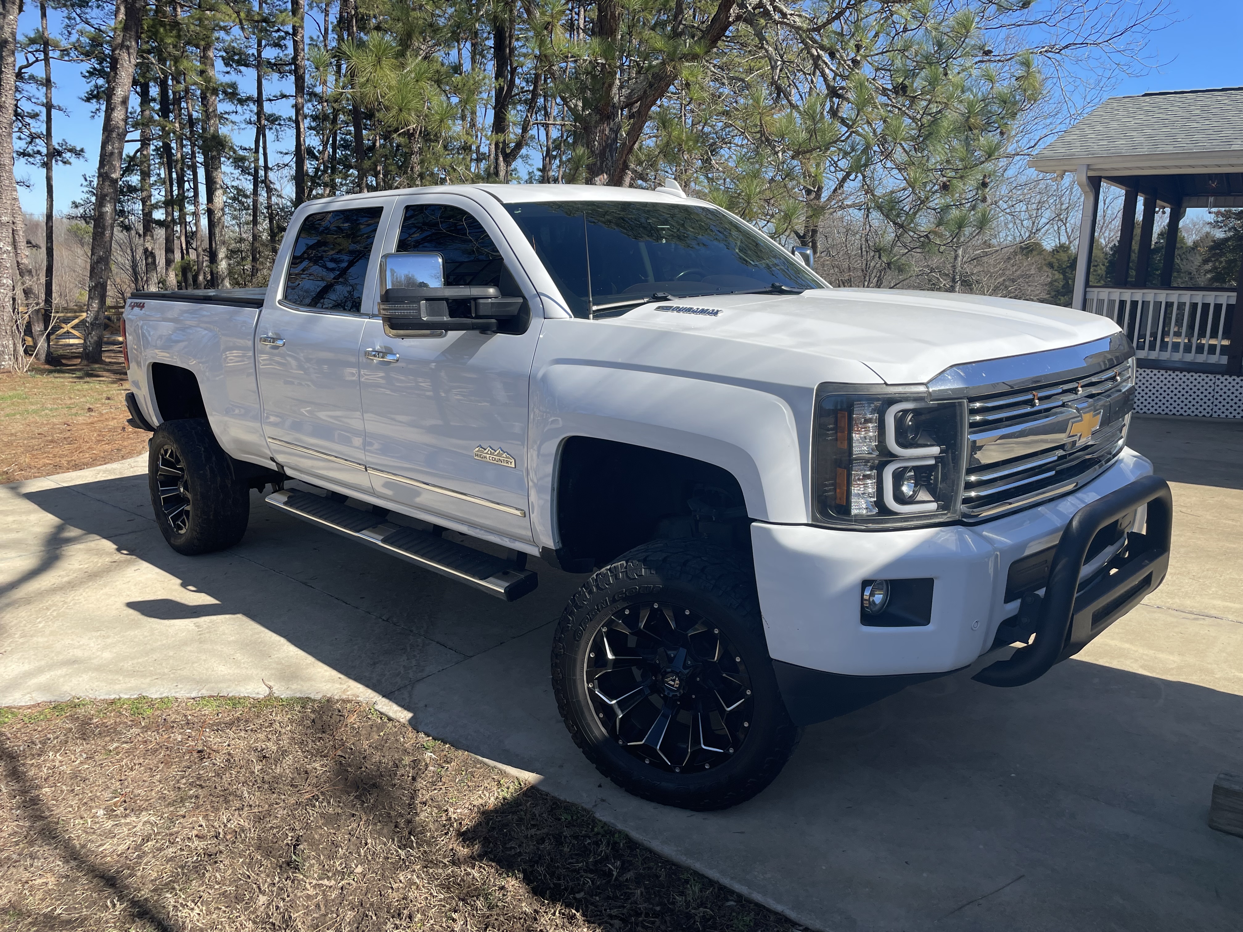 Used 2015 Chevrolet Silverado 2500 High Country w/ Duramax Plus Package AWD/4WD image 1