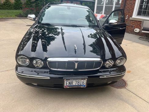 Used 2005 Jaguar XJ Vanden Plas image 11