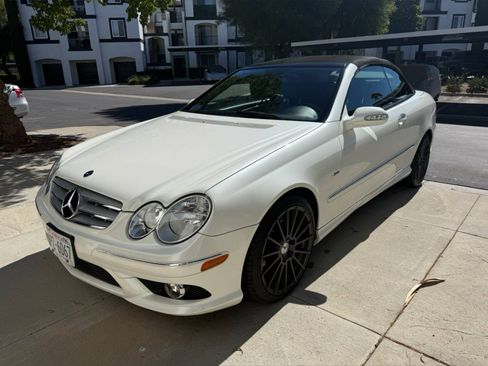 Used 2009 Mercedes-Benz CLK 350 Cabriolet image 1