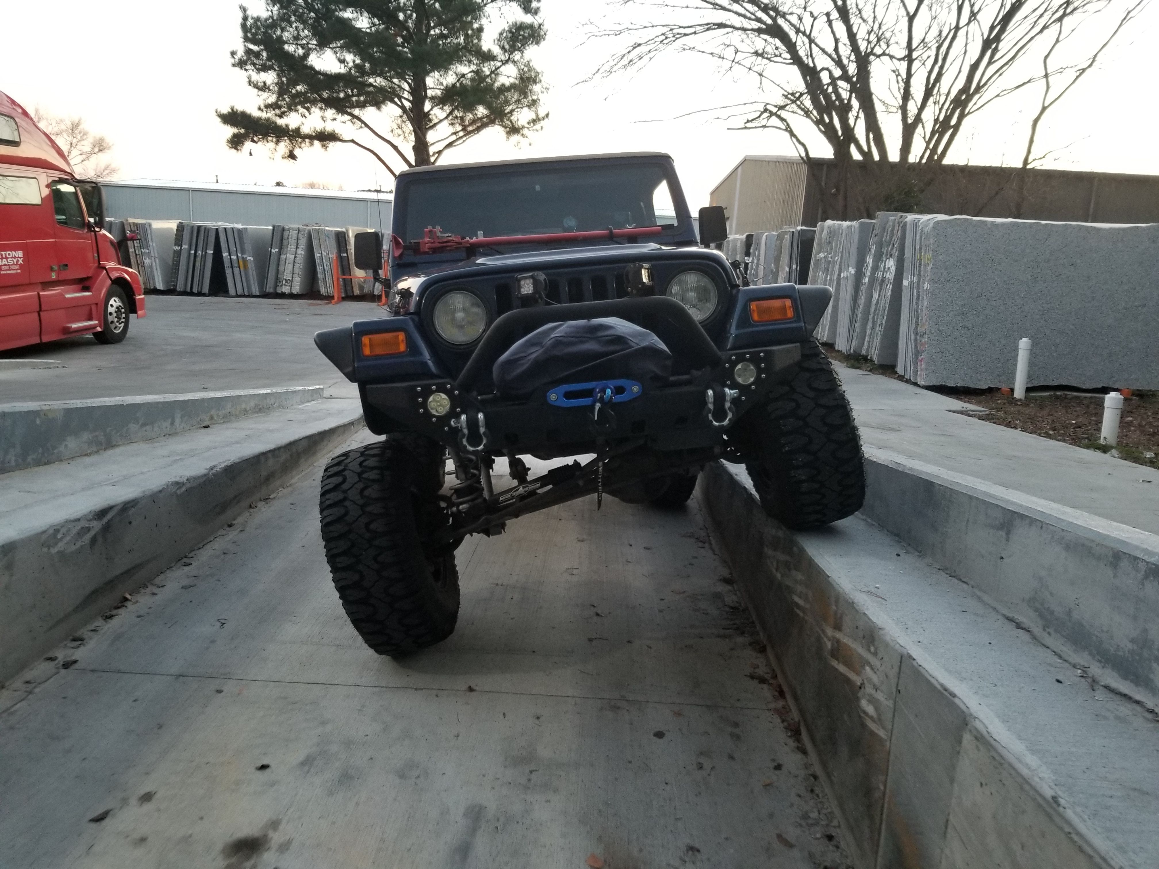 Used 2000 Jeep Wrangler Sport AWD/4WD image 2