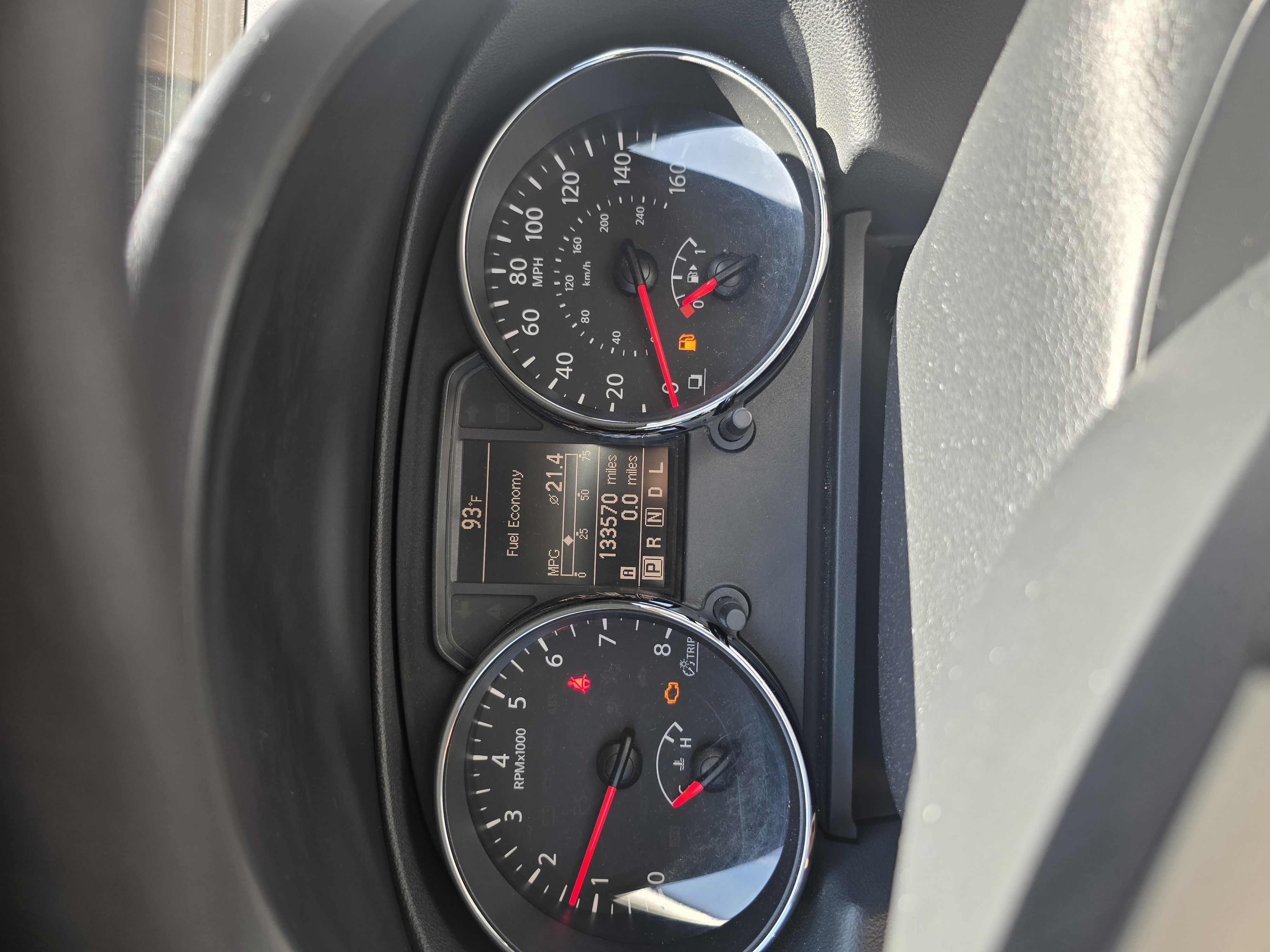 Used 2012 Nissan Rogue SV FWD image 4