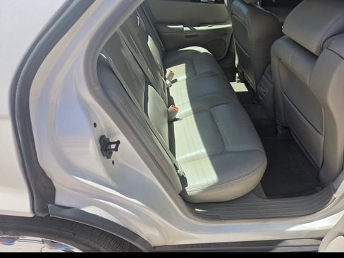 Used 2000 Cadillac Seville SLS w/ Personalization Pkg FWD image 8