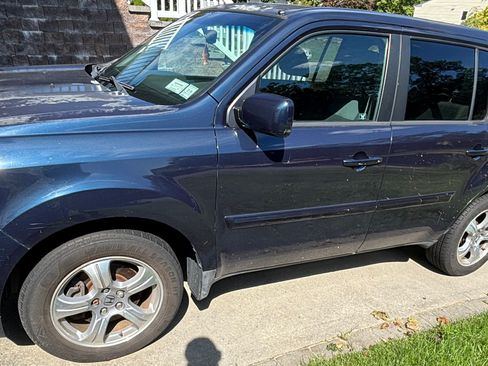 Used 2012 Honda Pilot EX image 1