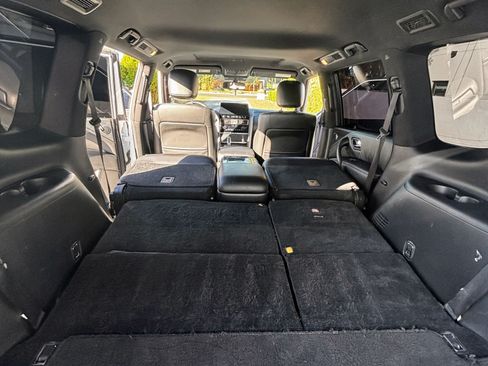 Used 2021 Nissan Armada SL w/ Midnight Edition Package image 12