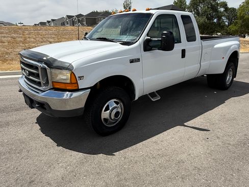 Used 1999 Ford F350 4x4 SuperCab DRW Super Duty image 8