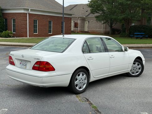 Used 2003 Lexus LS 430 RWD image 6