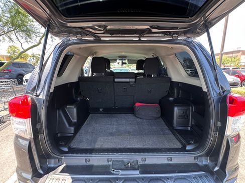 Used 2011 Toyota 4Runner SR5 RWD image 10