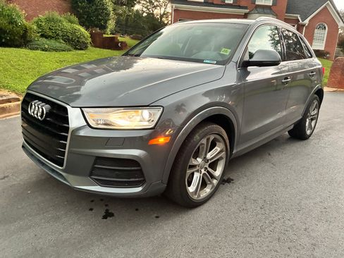 Used 2016 Audi Q3 2.0T Premium Plus w/ Technology Package FWD image 5