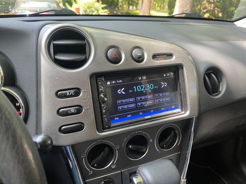 Used 2005 Pontiac Vibe w/ Power Group Value Package FWD image 10