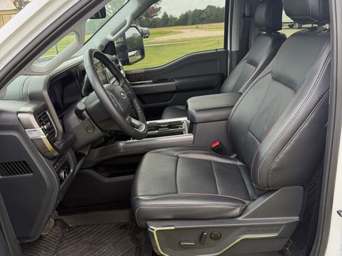 Used 2024 Ford F250 Lariat w/ Lariat Ultimate Package AWD/4WD image 13