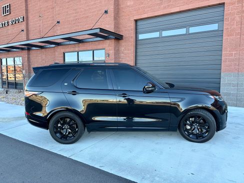 Used 2018 Land Rover Discovery HSE Luxury image 8