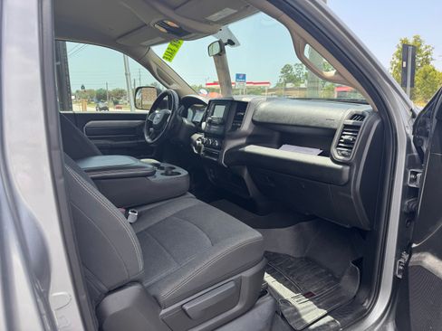 Used 2019 RAM 2500 Tradesman RWD image 10