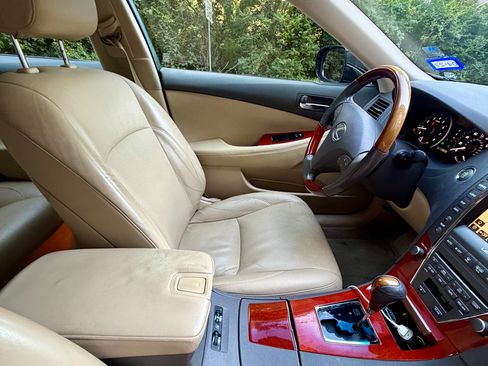 Used 2007 Lexus ES 350 w/ Premium Plus Pkg FWD image 10