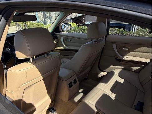 Used 2011 BMW 328i Sedan RWD image 2