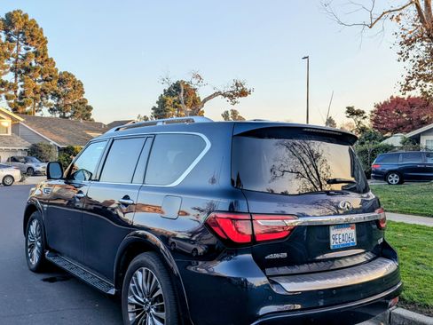 Used 2018 INFINITI QX80 4WD w/ Deluxe Technology Package image 6