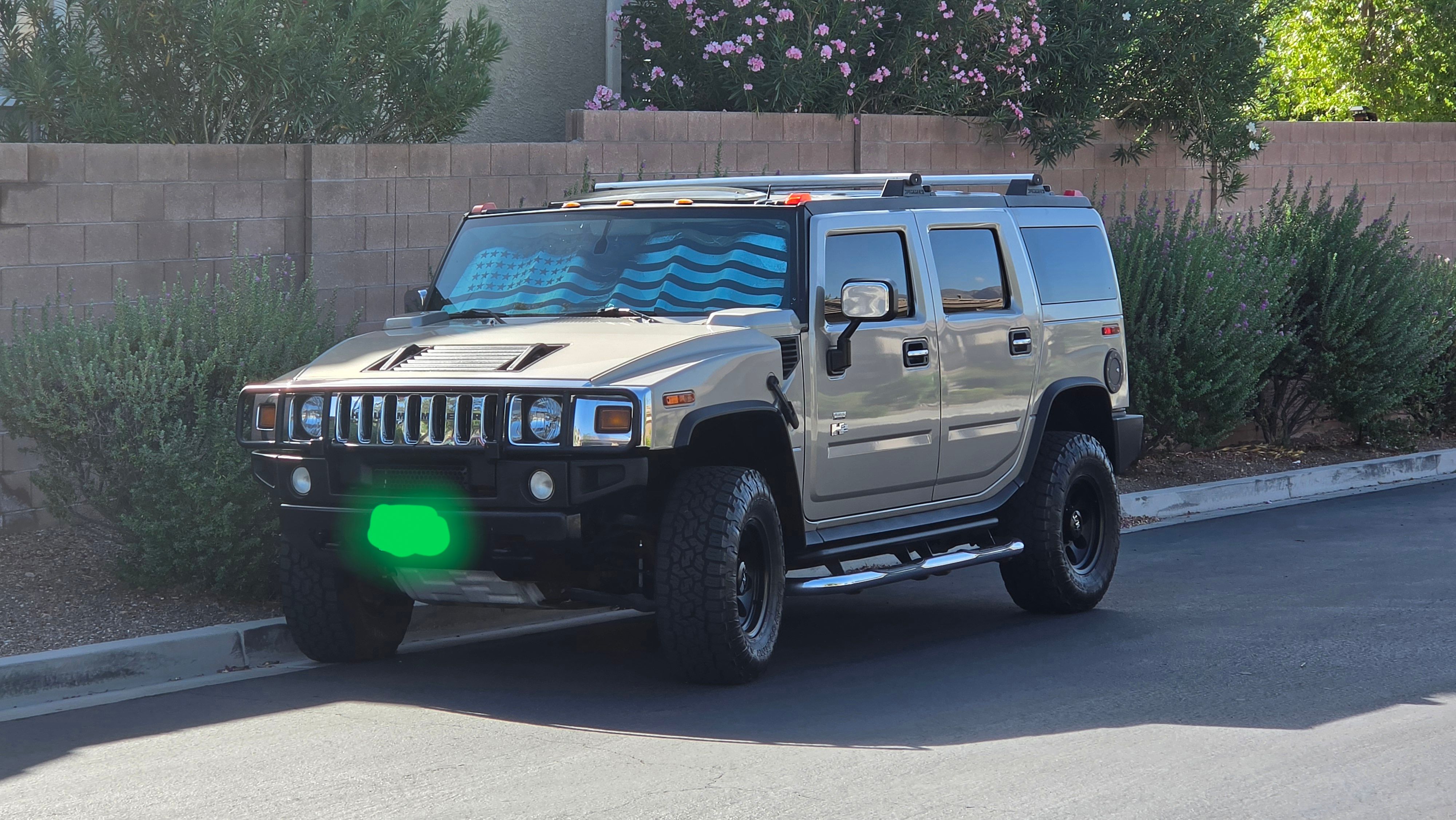 Used 2005 HUMMER H2 w/ Preferred Equipment Group AWD/4WD image 1