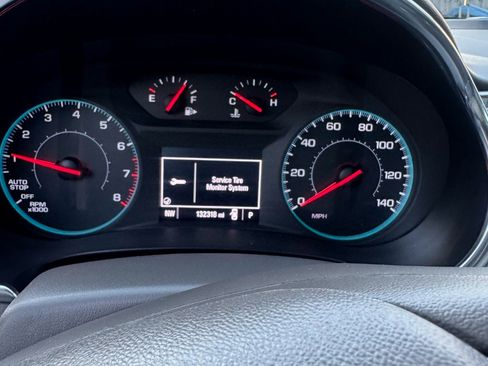 Used 2016 Chevrolet Malibu LT FWD image 16