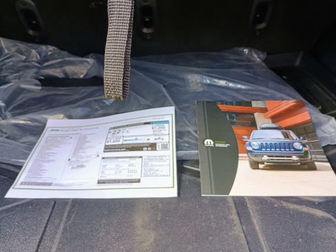 Used 2017 Jeep Patriot 75th Anniversary w/ Power Value Group image 13