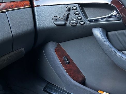 Used 2003 Mercedes-Benz S 500 image 5