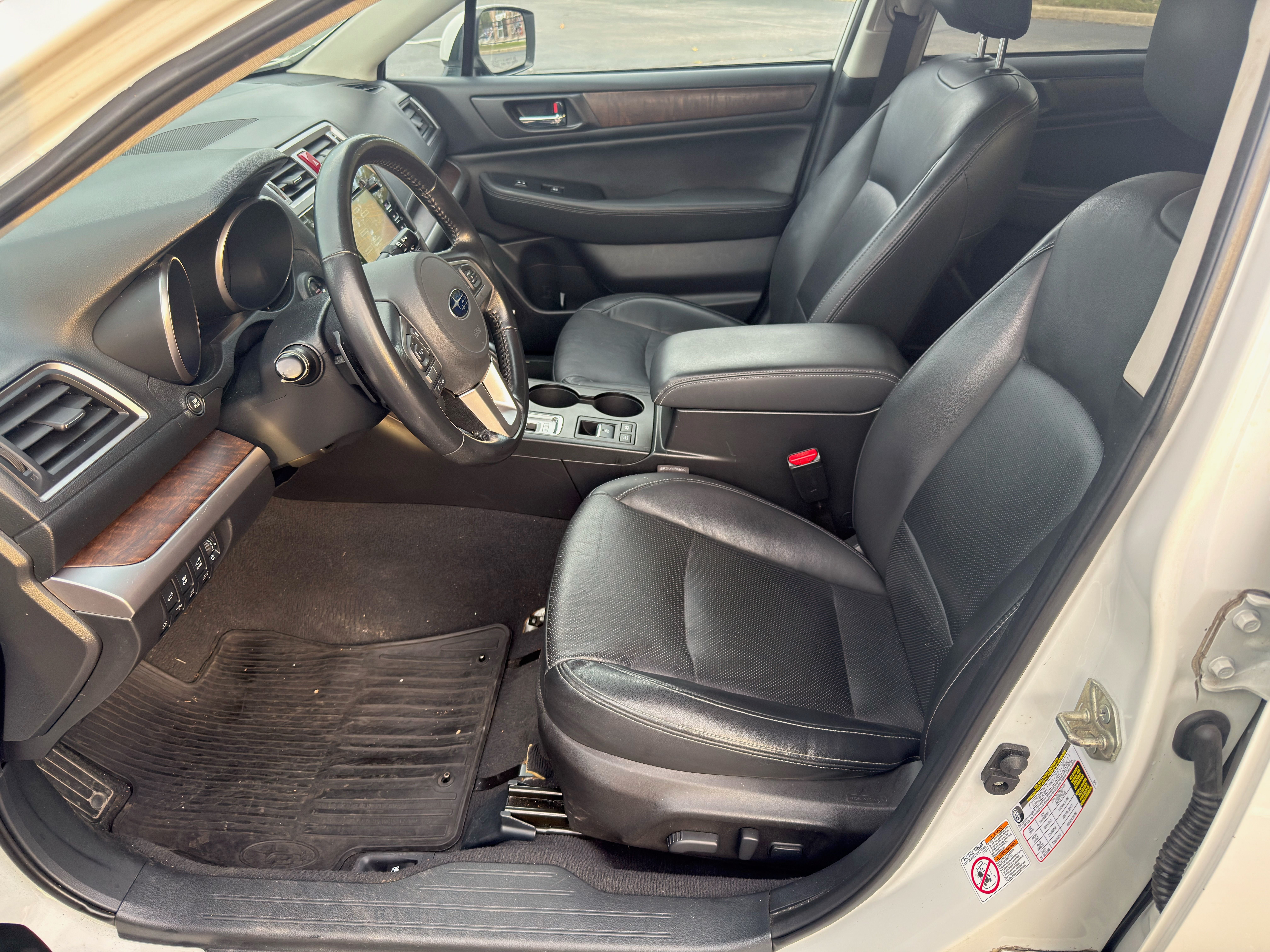 Used 2015 Subaru Outback 2.5i Limited AWD/4WD image 5