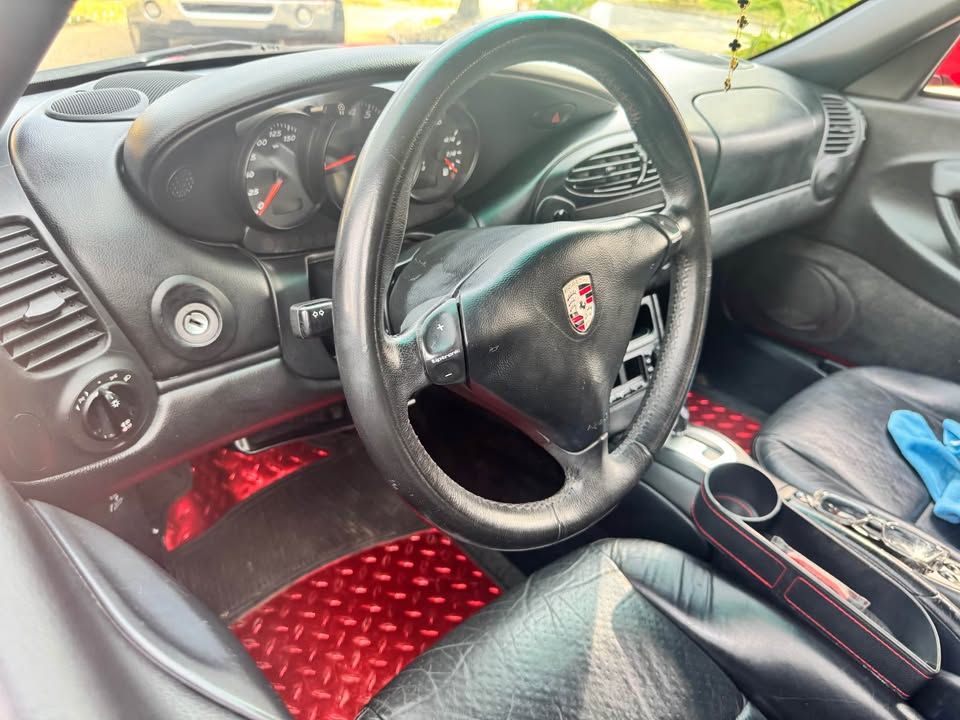Used 2002 Porsche Boxster RWD image 12