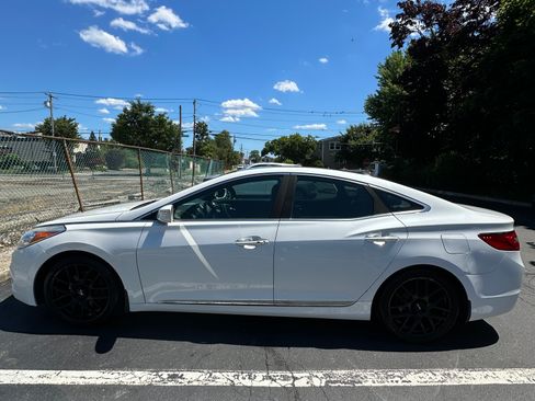 Used 2014 Hyundai Azera Limited w/ Option Group 02 FWD image 5